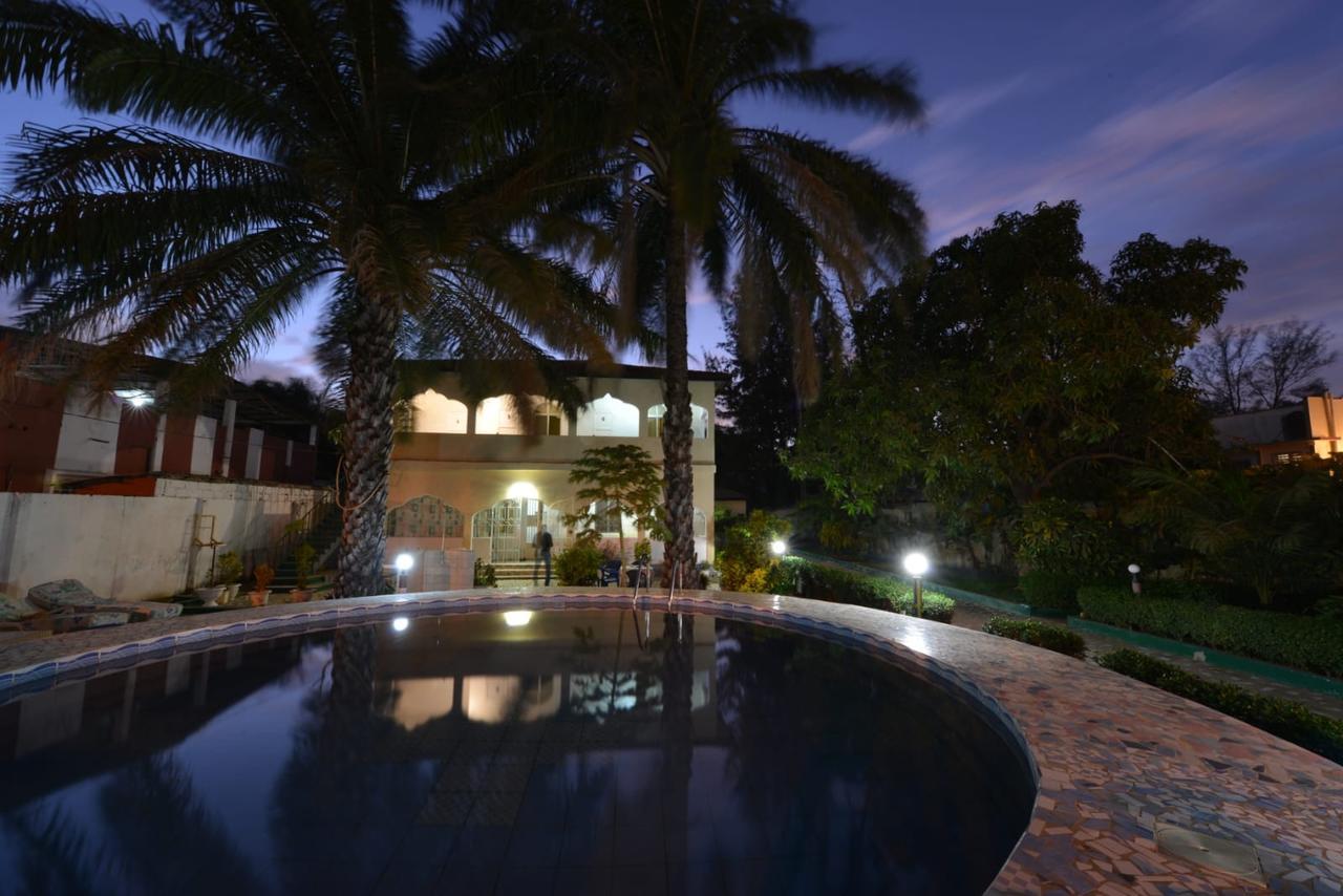 One World Village Guesthouse Bakau Экстерьер фото